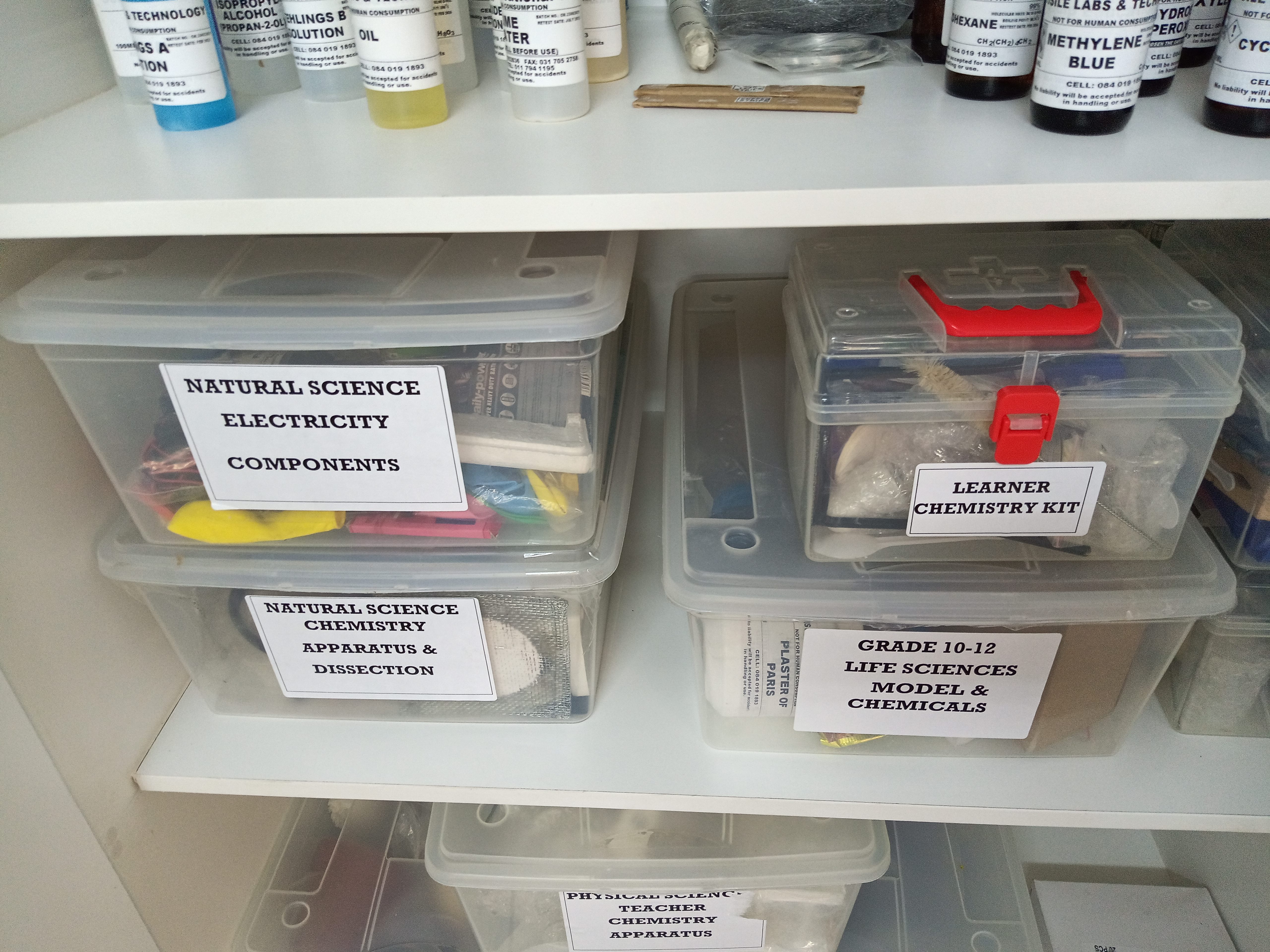 Mobile science labs improve science results in South Africa 图片 4