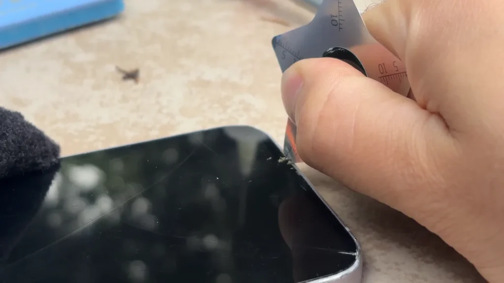 Canada man buys $100 broken iPhone from Facebook Marketplace to see if he can flip it for an easy profit 图片 4