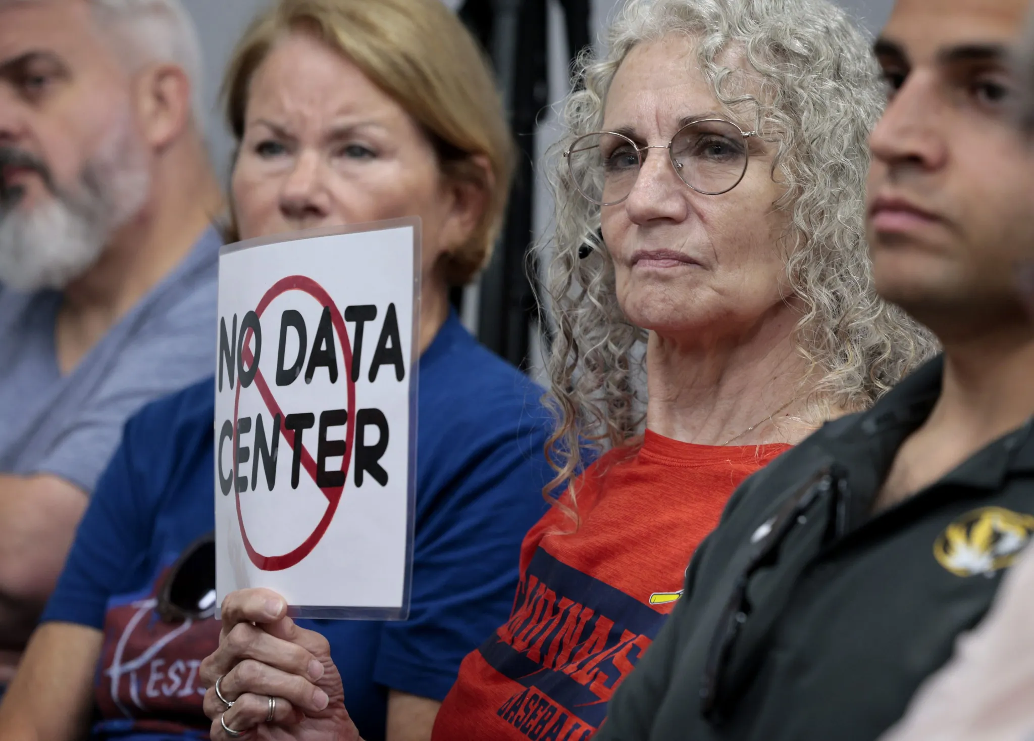 Power companies are using eminent domain to seize land for data centers as 70% of Americans say not in my backyard 图片 2