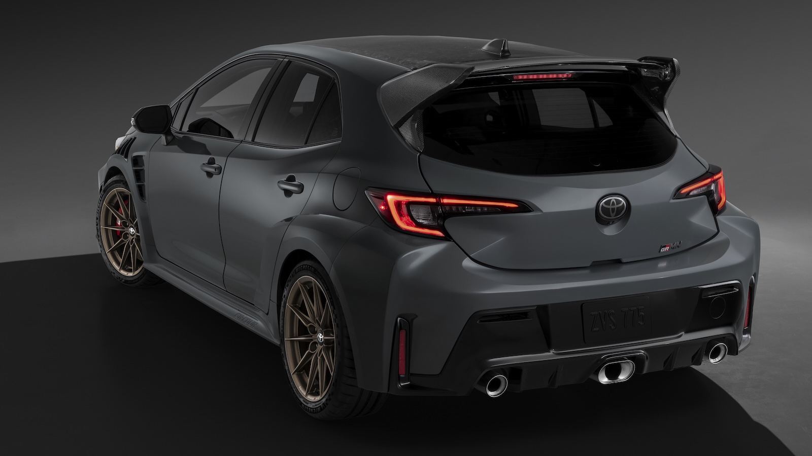 The Bonkers Toyota GRMN Corolla Costs More Than A Freakin’ Ford Mustang Dark Horse 图片 3