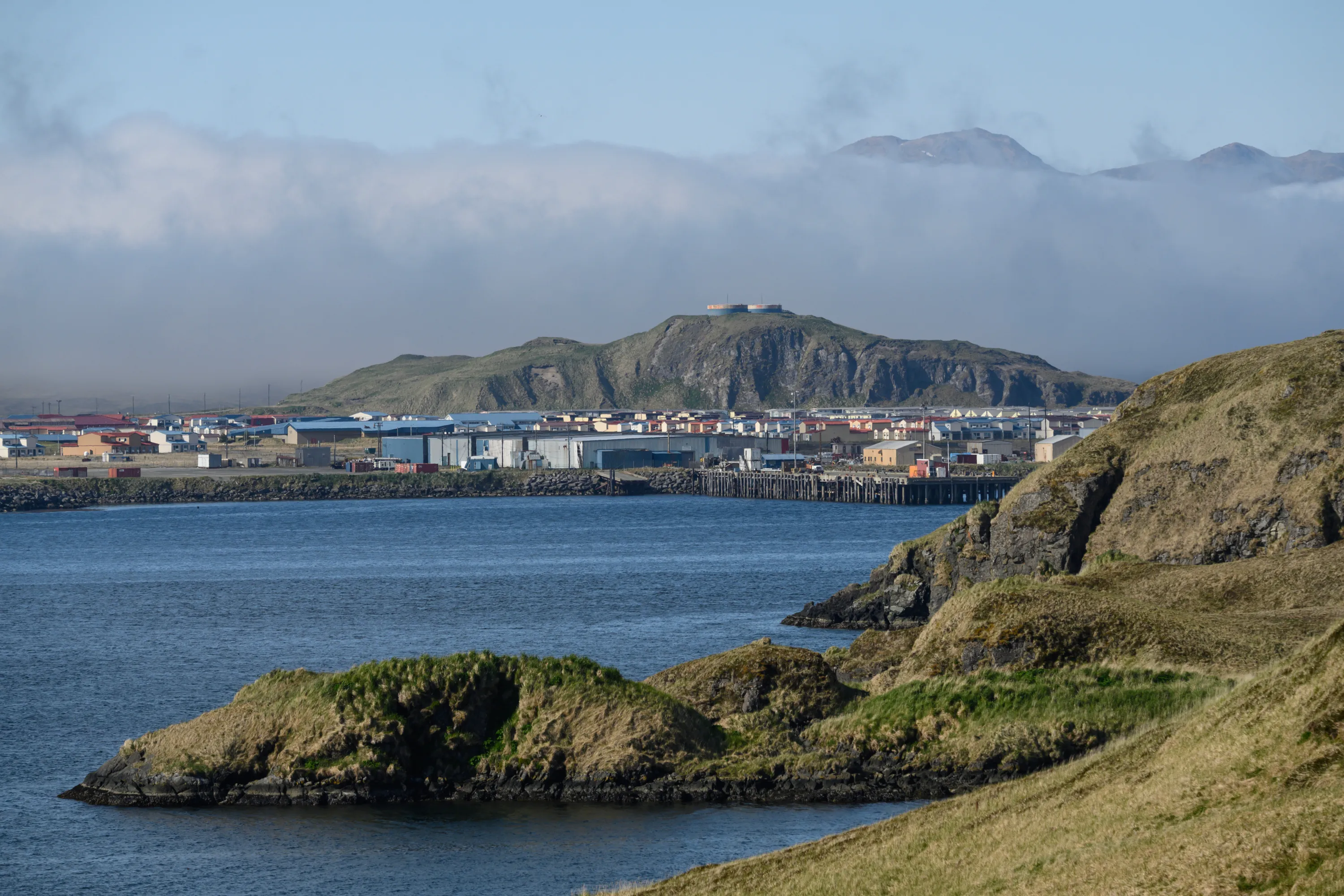 On This Nearly Deserted Alaska Island, You Pay to Keep Hundreds of Empty Buildings Wired for Internet 图片 2