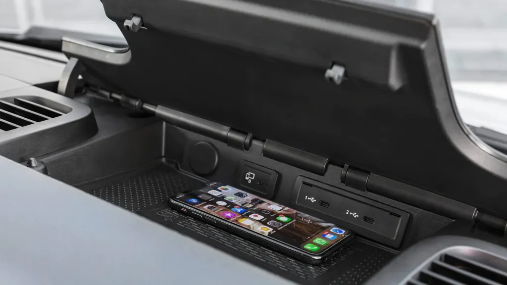 Sprinter Van Phone Mount + Better CarPlay-Compatible Cable Situation 图片 2