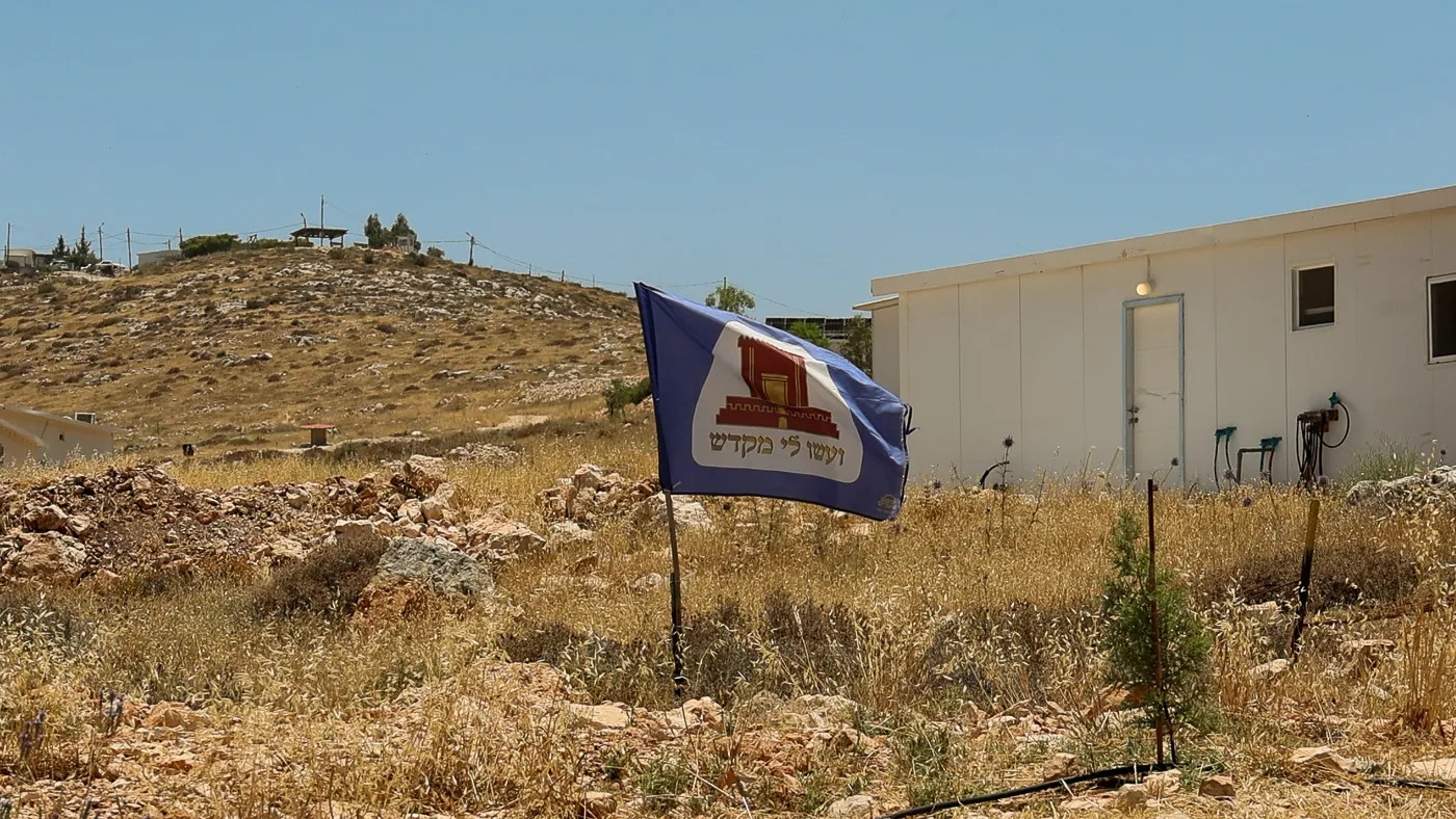 On a West Bank Eviction Tour, Israeli Settlers Advertise “No Arabs Here” 图片 4