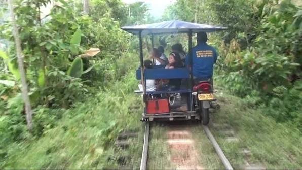 Improvised Transport on Abandoned Infrastructure: Colombia's Ingenious Motorcycle-Railroad Adapters 图片 3