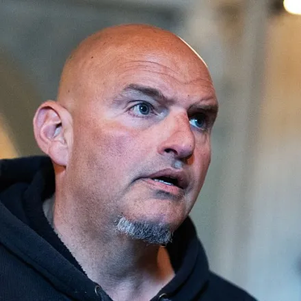 Fetterman Might Leave Democratic Party Because the Only Thing He Loves More Than Israel Is Attention 图片 4