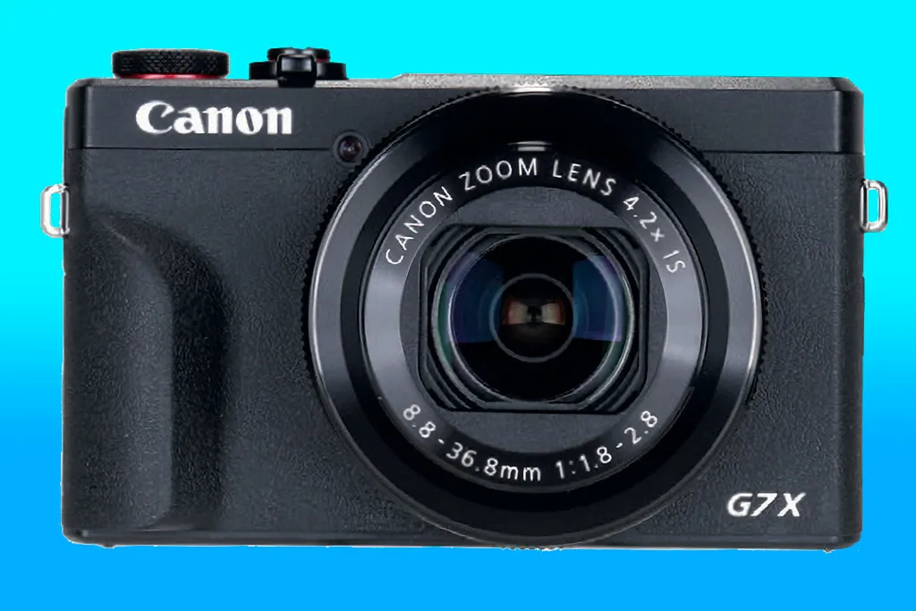 This compact camera is an ‘excellent’ choice – and it comes with a big memory card, mic and more 图片 3