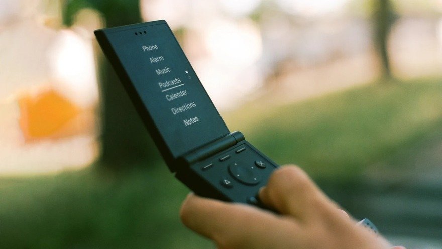 Light is Bringing Back the Flip Phone 图片 2