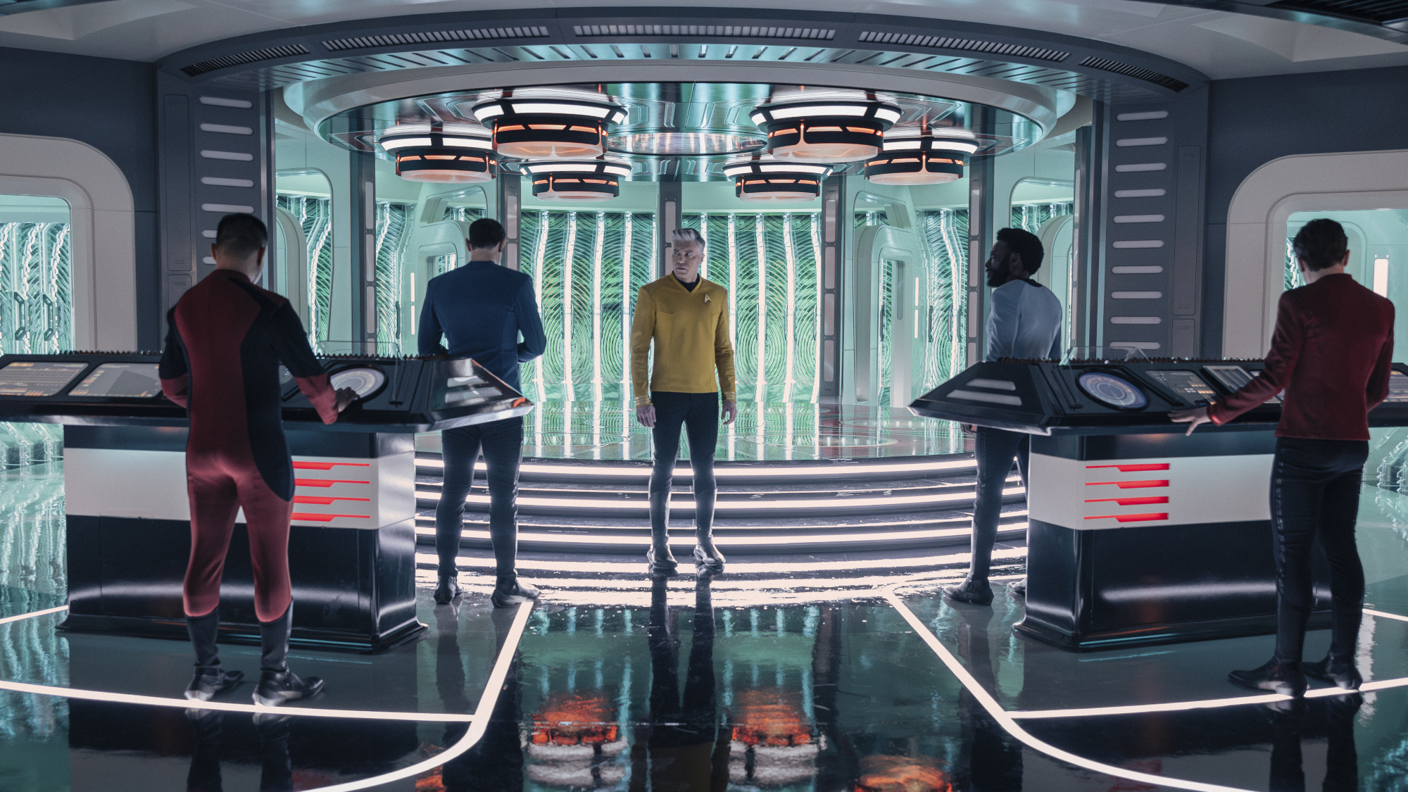 'Star Trek: Strange New Worlds'' season 4 opener is a pulpy sci-fi joy packed with dinosaurs, martians, and a 5th planet where the asteroid belt should be 图片 2