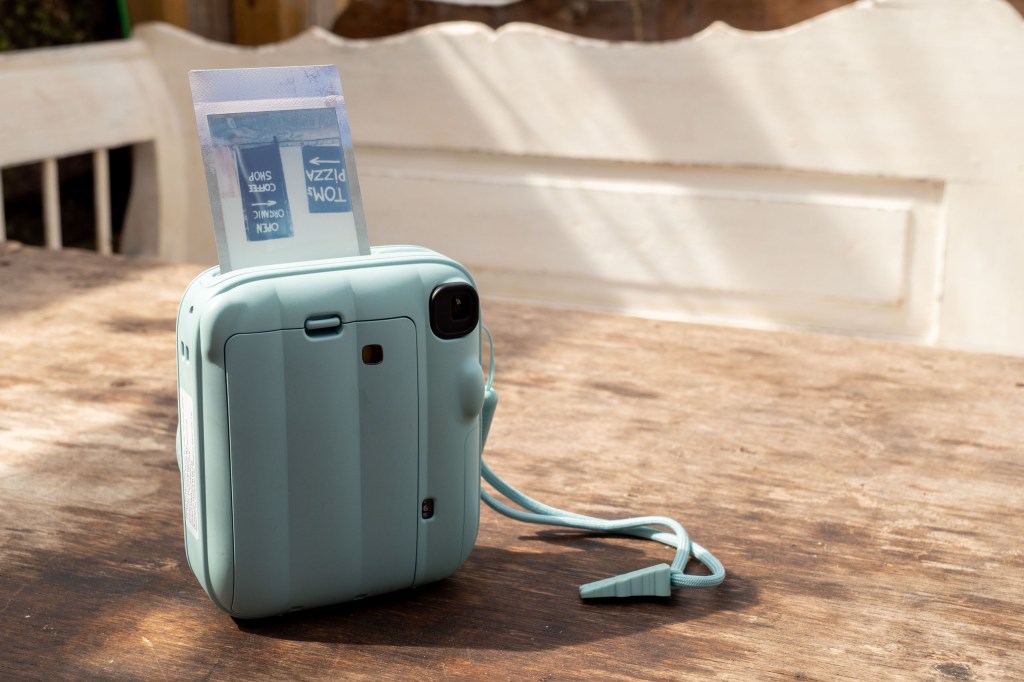 Instax Mini 13 Review – this great value instant camera with a self-timer is all play and no work 图片 4