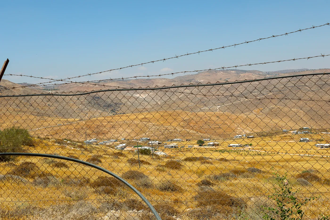 On a West Bank Eviction Tour, Israeli Settlers Advertise “No Arabs Here” 图片 2