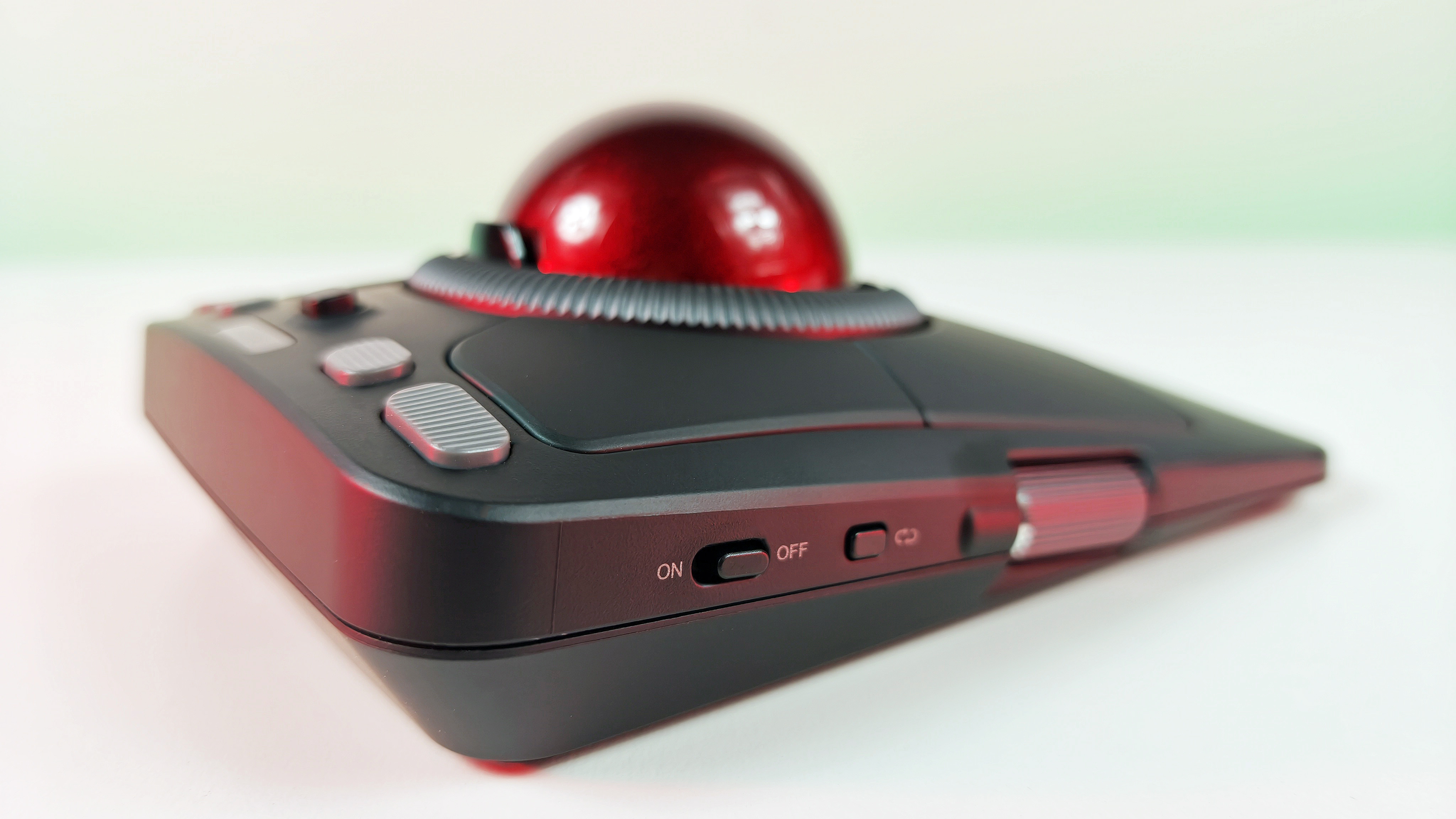 First Look: The Expert Mouse Pro TB900 EQ is Kensington’s most advanced trackball yet, built for speed, comfort, and serious productivity 图片 4