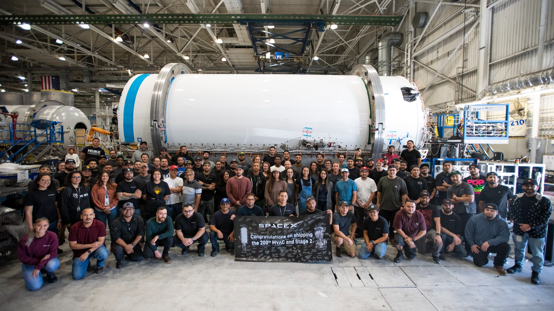 A SpaceX rocket will crash into the moon next week, and scientists aren't sure what to expect 图片 2