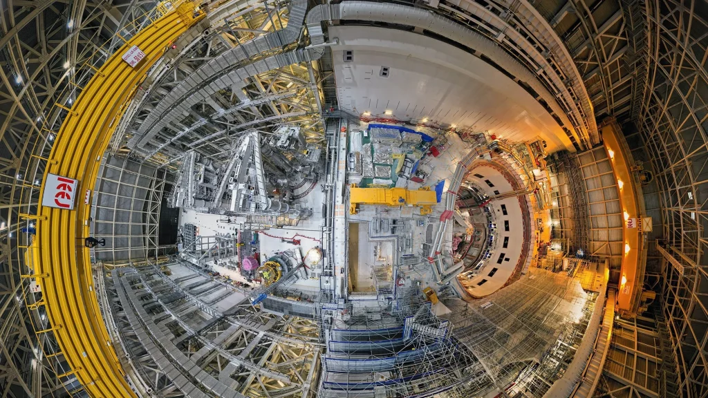 China creates world's largest magnet that weighs 582 tonnes to help build an artificial sun 图片 2