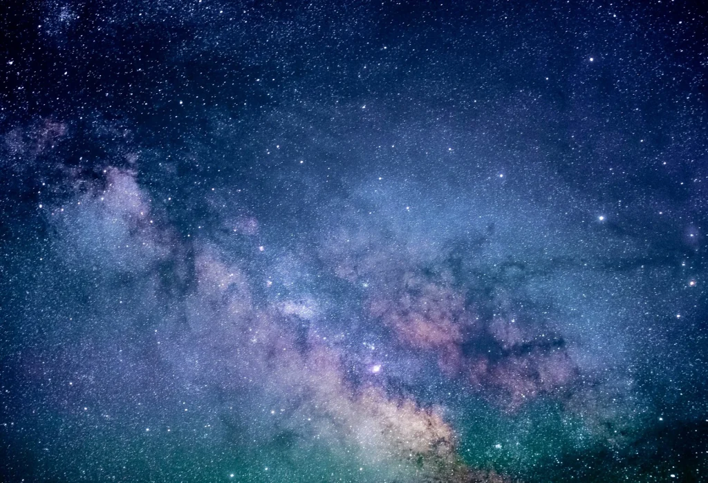 Astronomers have just spotted a new galaxy forming 1.2 billion years after the Big Bang 图片 3