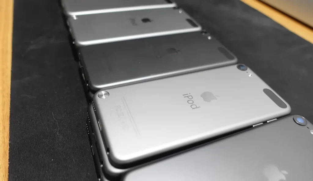 US man buys 31 untested Apple iPods and a Mac Mini for $355 to see if he can flip them for a profit 图片 4