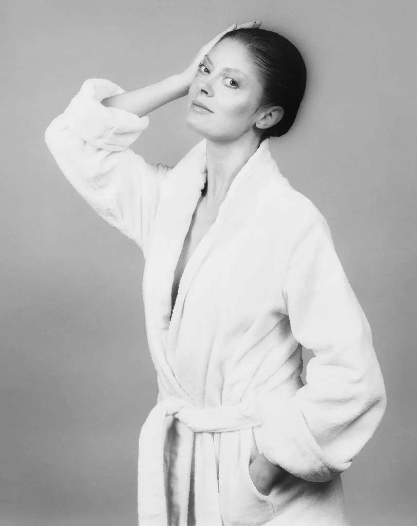 These exquisite photographs by the controversial master Robert Mapplethorpe changed the way we think about beauty [NSFW] 图片 4