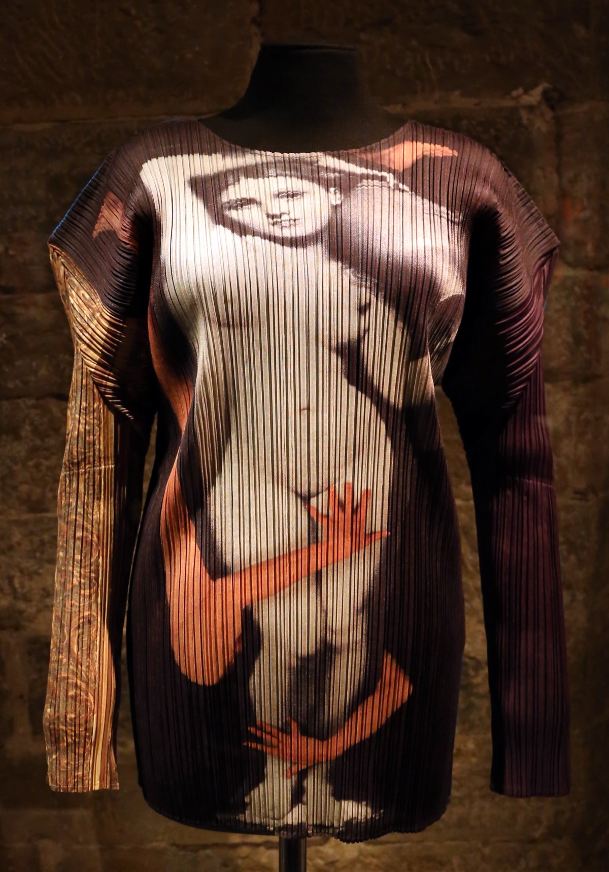 Design Philosophy: Issey Miyake, A Piece of Cloth 图片 2