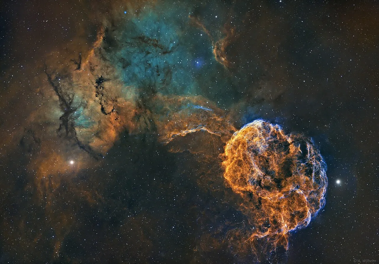 A cosmic first: separated sibling stars reunited by supernovae 图片 4